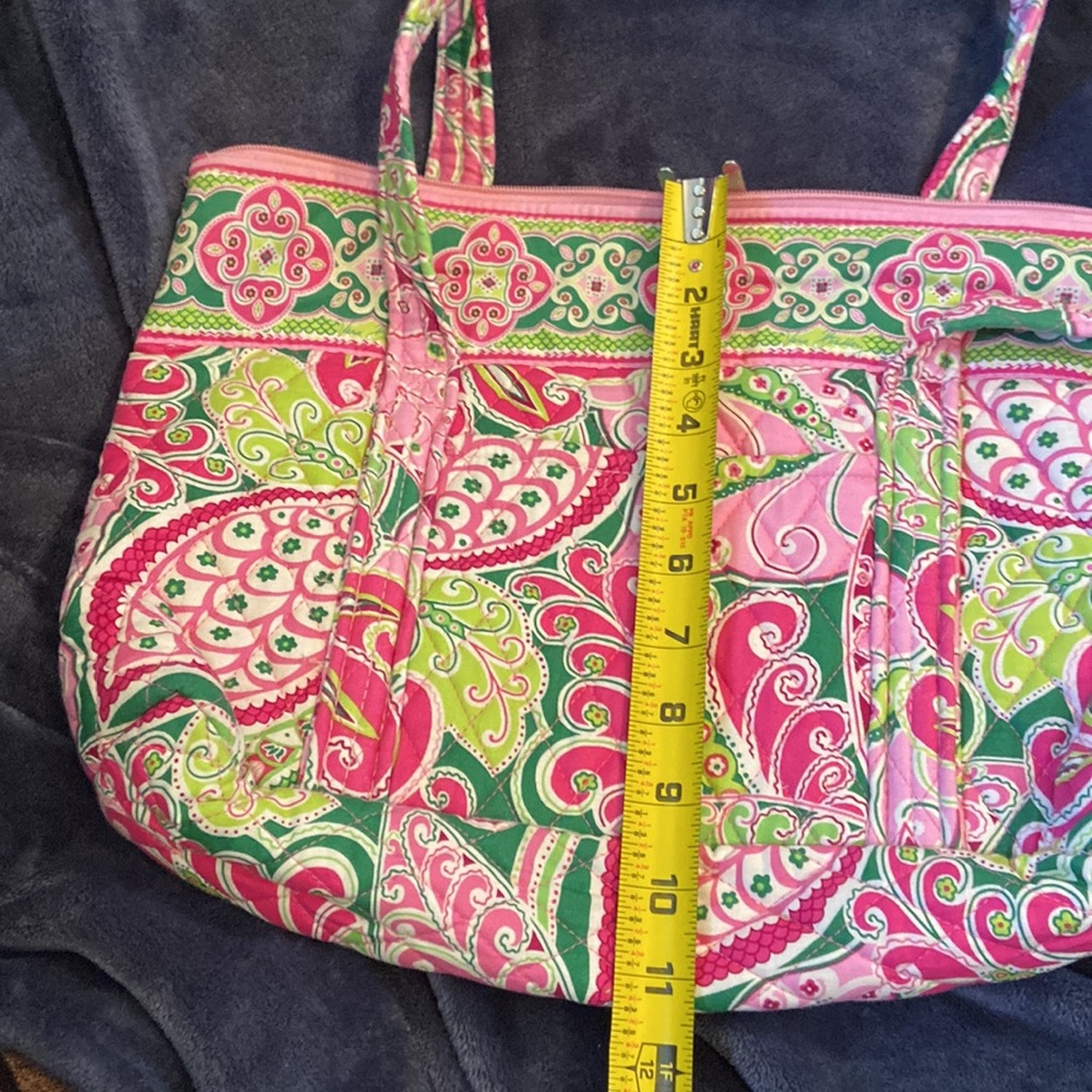 Vera Bradley Purse in Pinwheel Pink Pattern - Picture 3 of 10